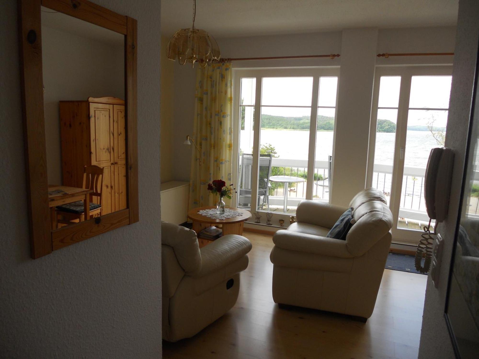Haus Seeblick Insel Ruegen * Lietzow